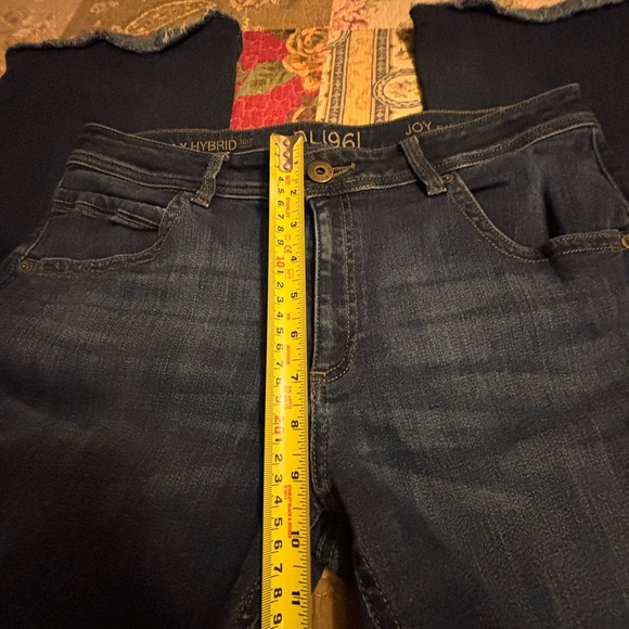 DL1961 Joy Flare Pulse Women's Jeans 32 EUC - Picture 6 of 8